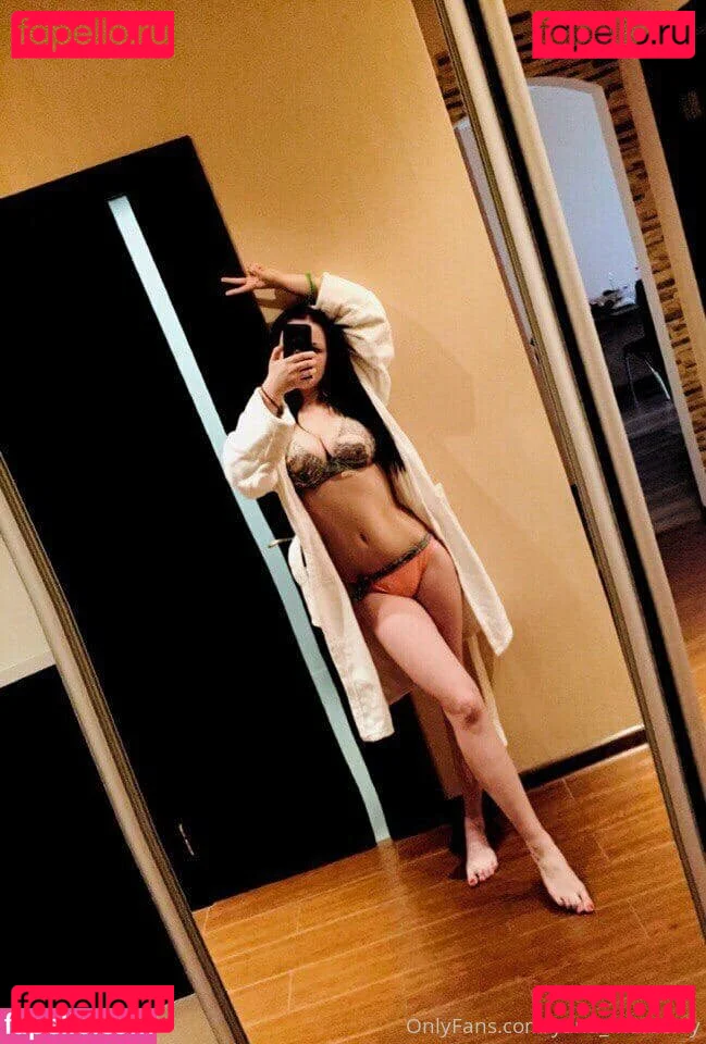 yanamulberry Onlyfans Photo Gallery 