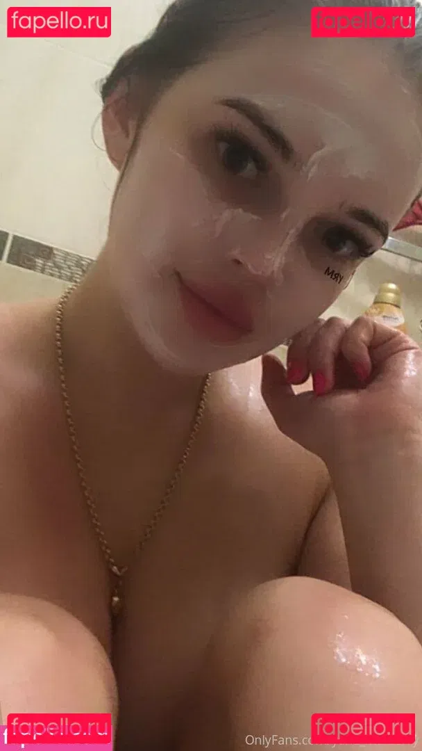 yanamulberry Onlyfans Photo Gallery 