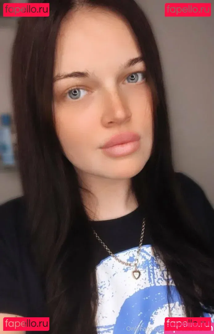 yanamulberry Onlyfans Photo Gallery 