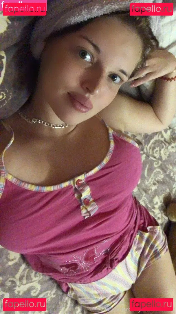 yanamulberry Onlyfans Photo Gallery 