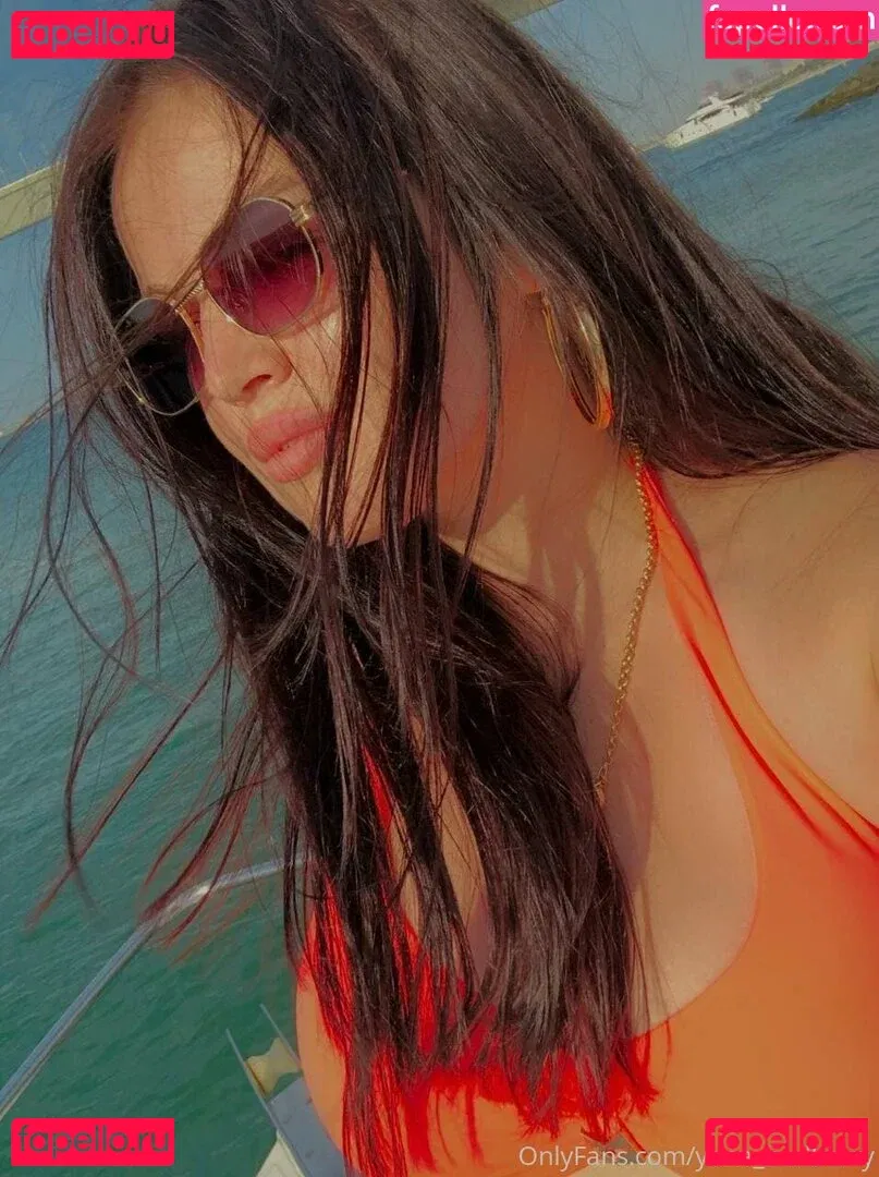 yanamulberry Onlyfans Photo Gallery 