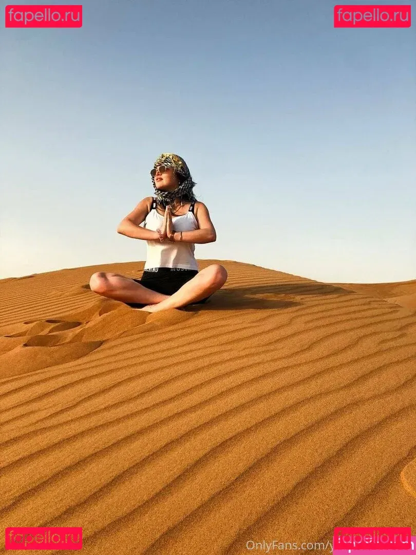 yanamulberry Onlyfans Photo Gallery 