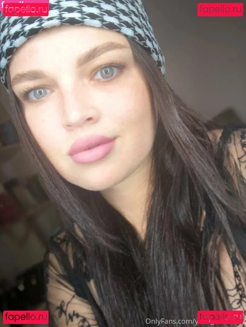 yanamulberry Onlyfans Photo Gallery 