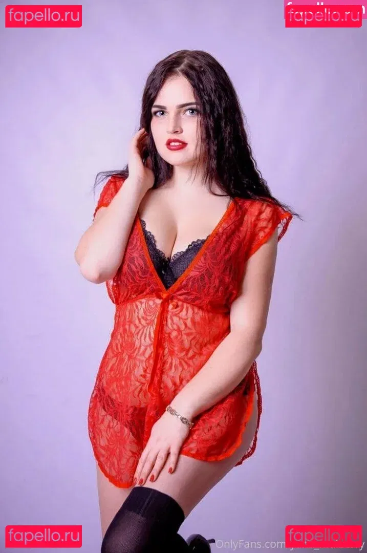 yanamulberry Onlyfans Photo Gallery 