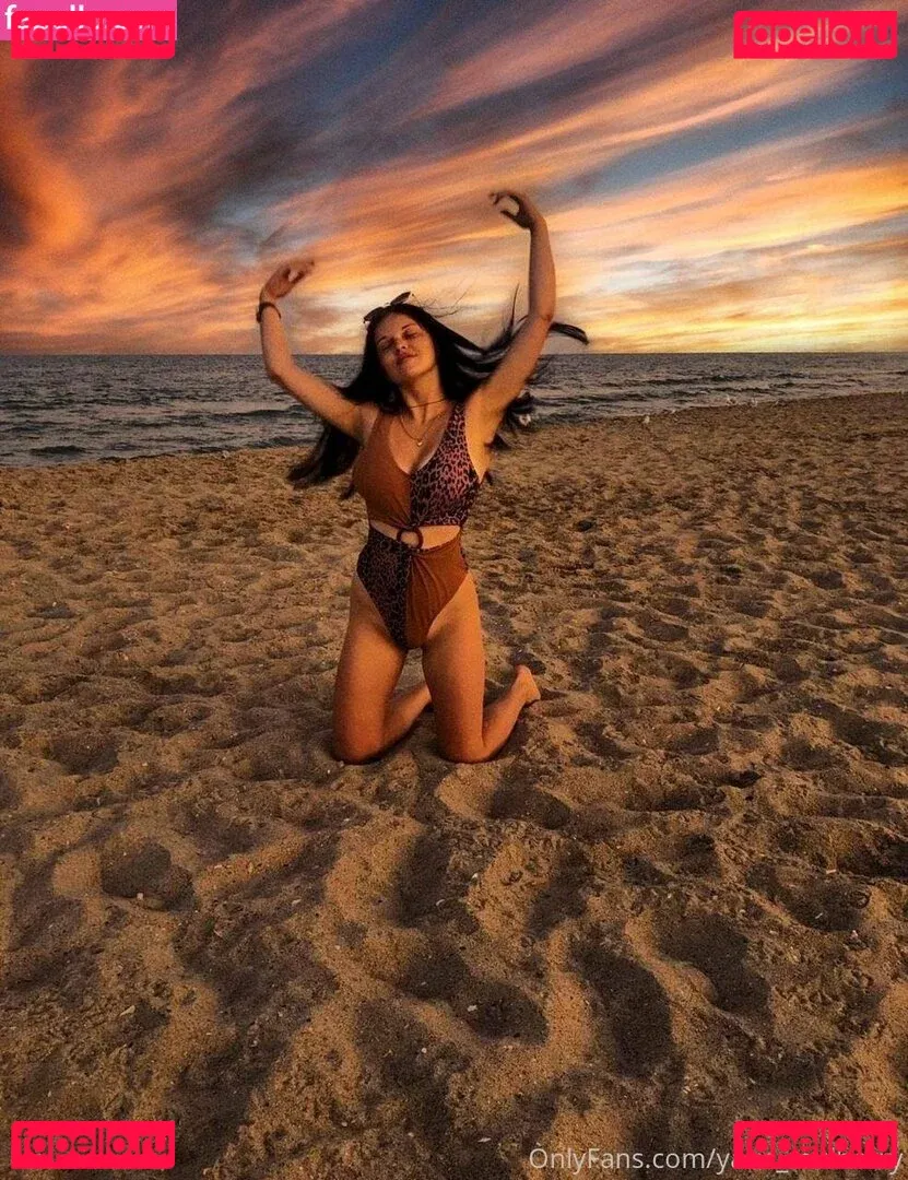 yanamulberry Onlyfans Photo Gallery 