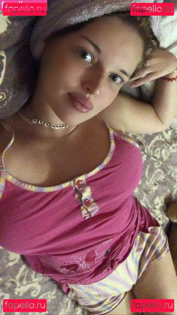 yanamulberry Onlyfans Photo Gallery 