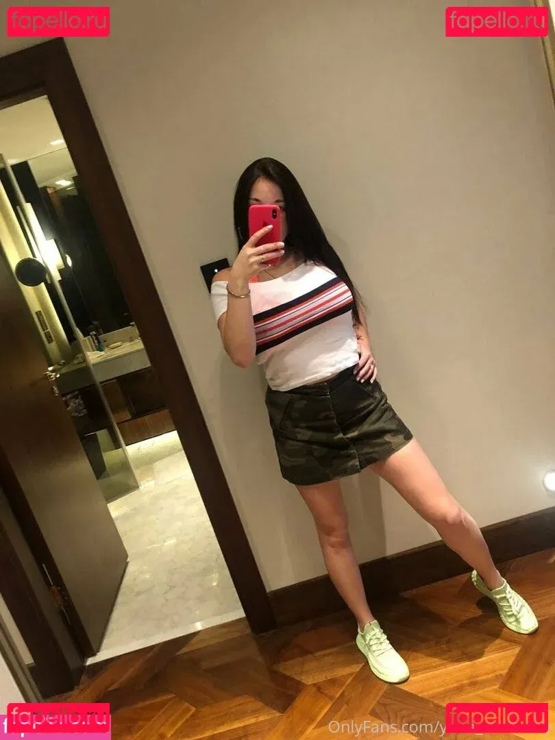 yanamulberry Onlyfans Photo Gallery 