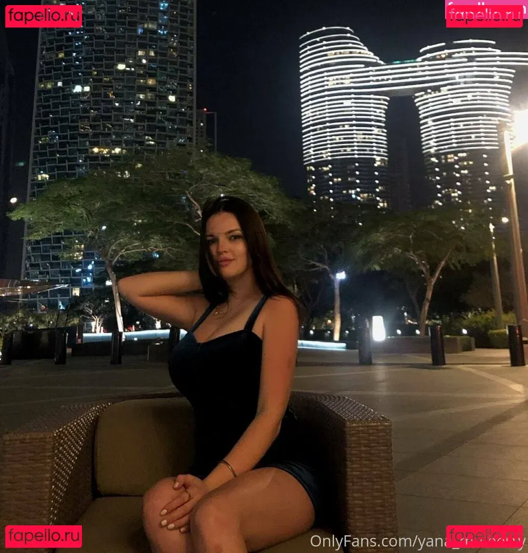 yanamulberry Onlyfans Photo Gallery 