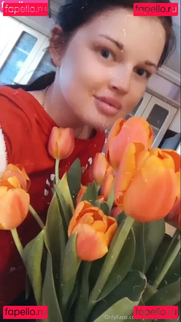 yanamulberry Onlyfans Photo Gallery 