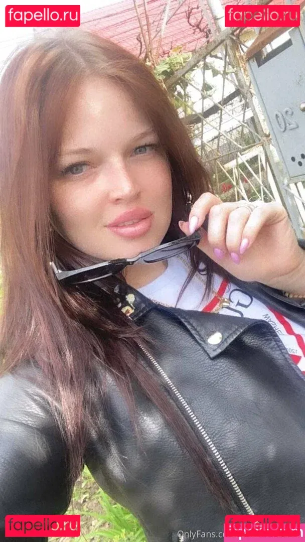 yanamulberry Onlyfans Photo Gallery 