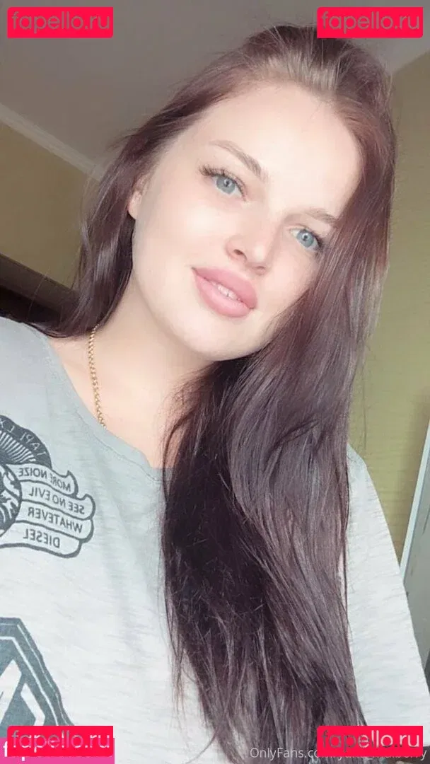 yanamulberry Onlyfans Photo Gallery 