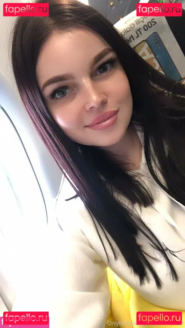 yanamulberry Onlyfans Photo Gallery 