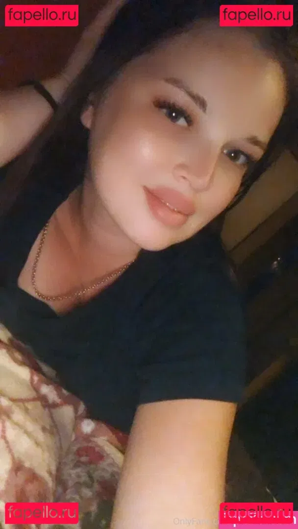 yanamulberry Onlyfans Photo Gallery 