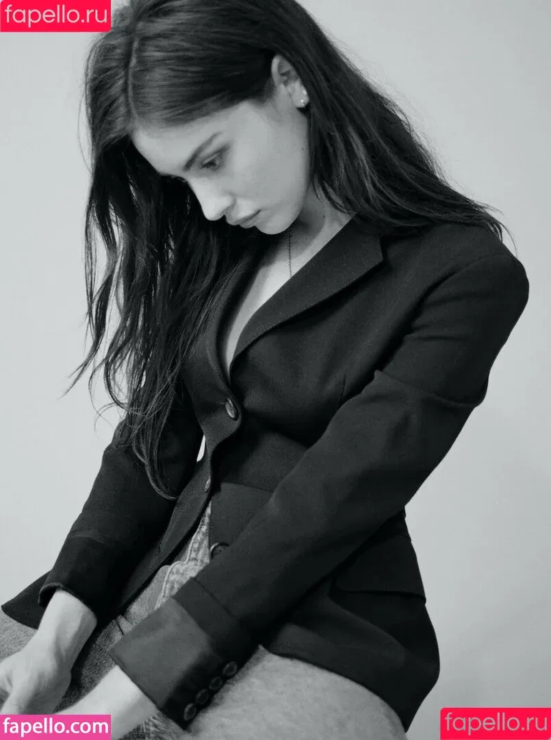 Gracie Abrams / gracieabrams Onlyfans Photo Gallery 