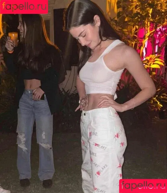 Gracie Abrams / gracieabrams Onlyfans Photo Gallery 