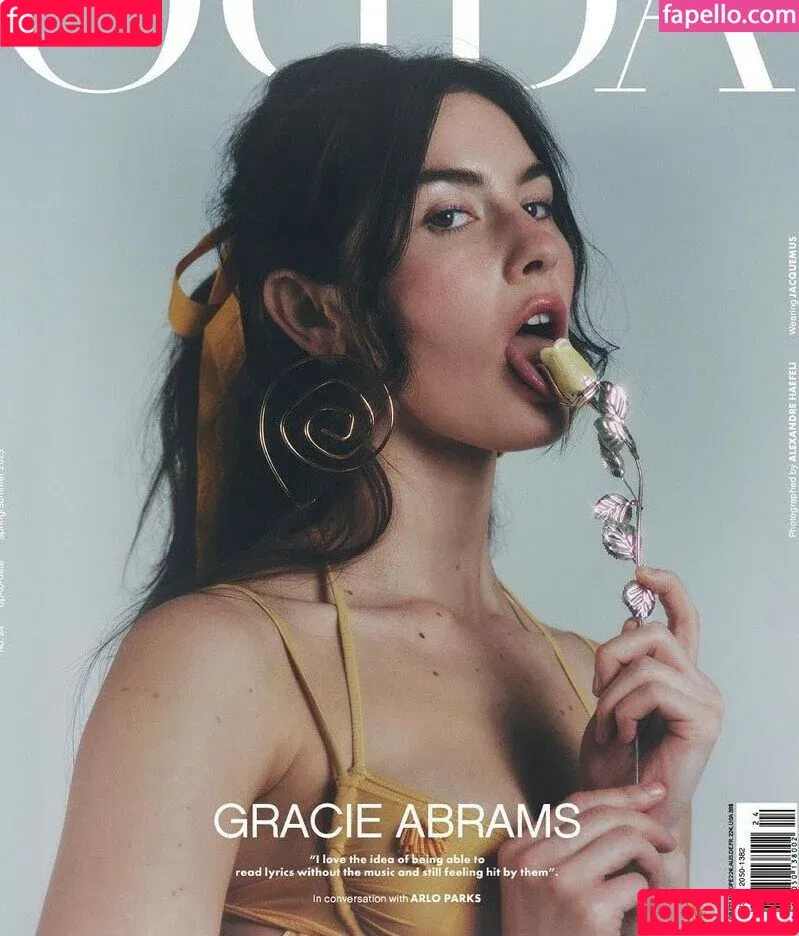 Gracie Abrams / gracieabrams Onlyfans Photo Gallery 