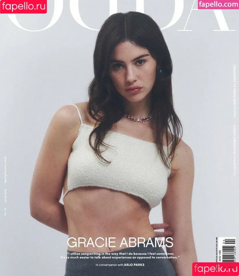 Gracie Abrams / gracieabrams Onlyfans Photo Gallery 