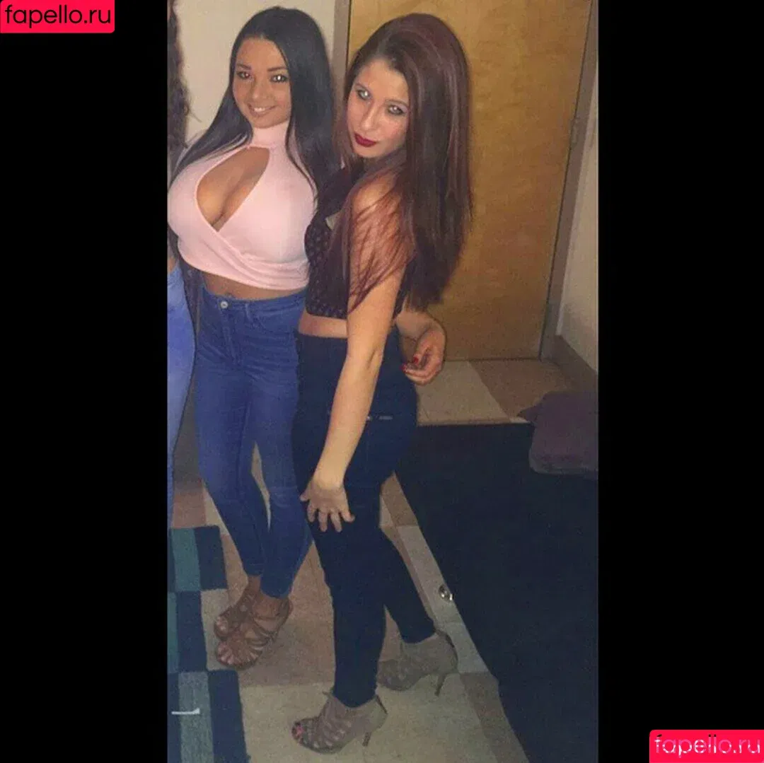 Jenn M / theaspencowgirl / u219313304 Onlyfans Photo Gallery 