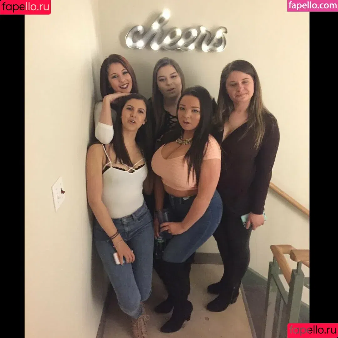 Jenn M / theaspencowgirl / u219313304 Onlyfans Photo Gallery 