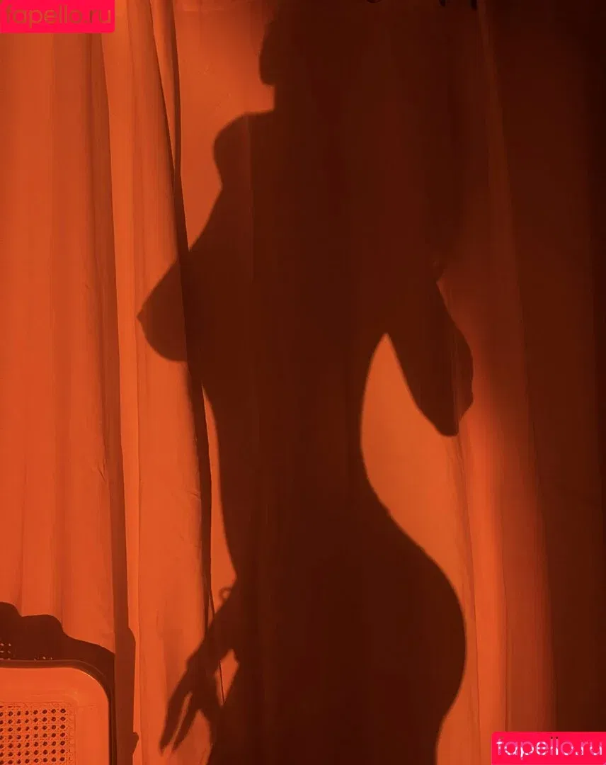 Zaina Sarah / zaina.sarah / zaina_glows / zainaontoast Onlyfans Photo Gallery 