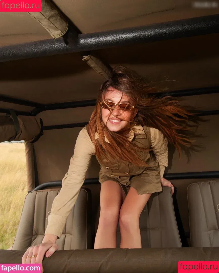 Sydney Sweeney / Sydney_Sweeney Onlyfans Photo Gallery 