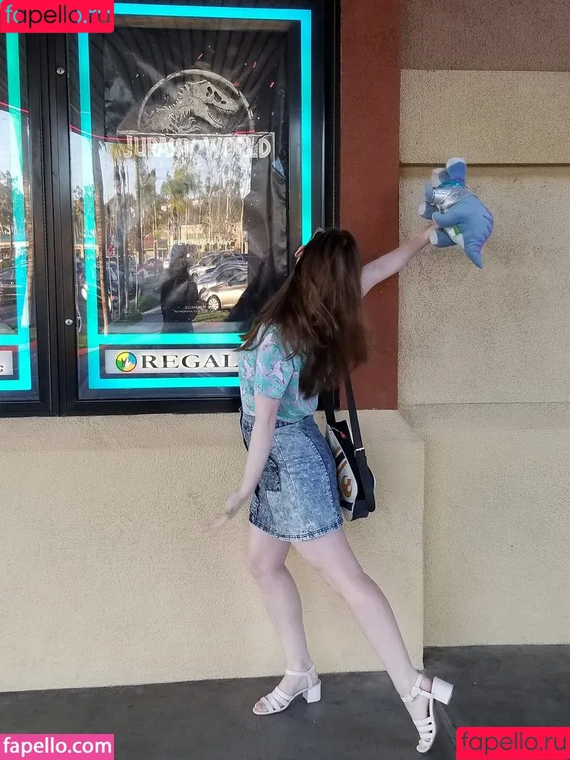 Jenny Nicholson Onlyfans Photo Gallery 