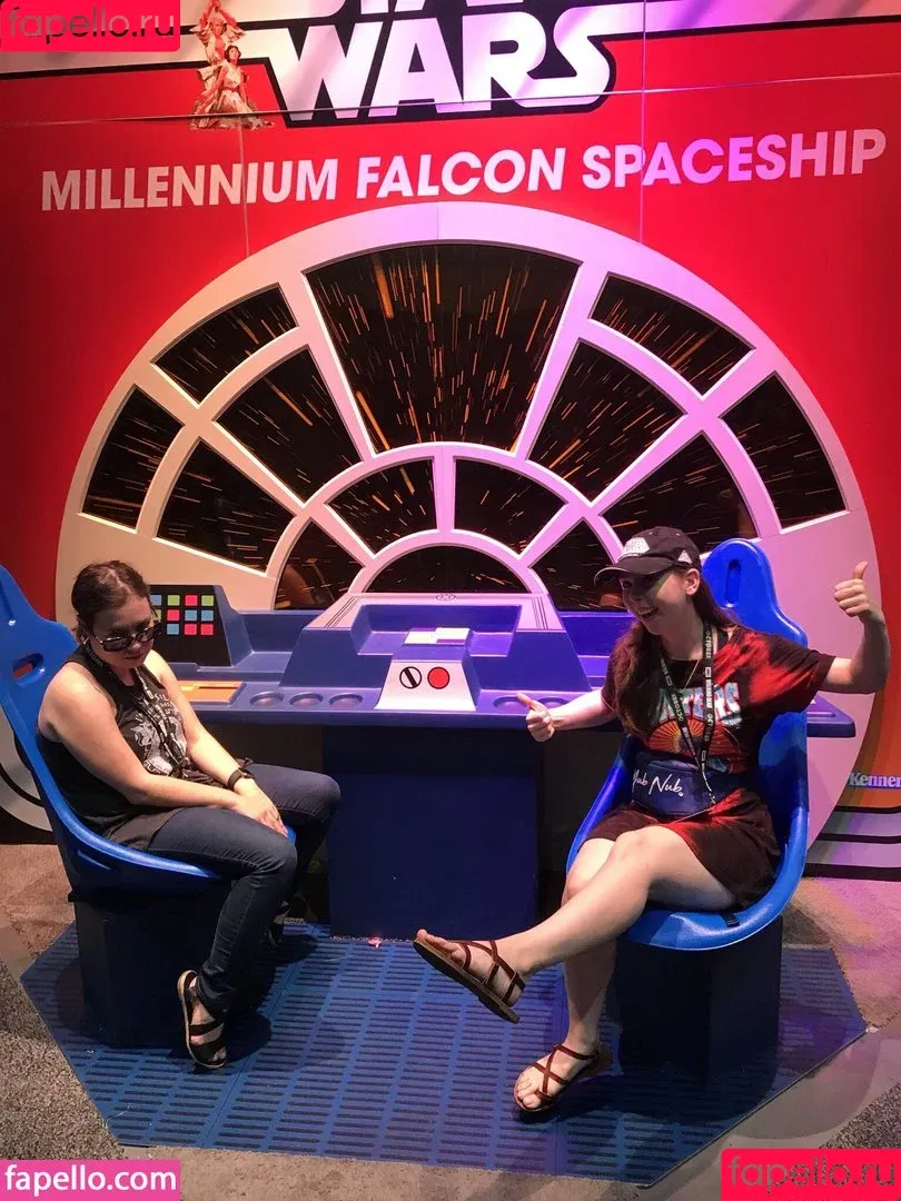 Jenny Nicholson Onlyfans Photo Gallery 