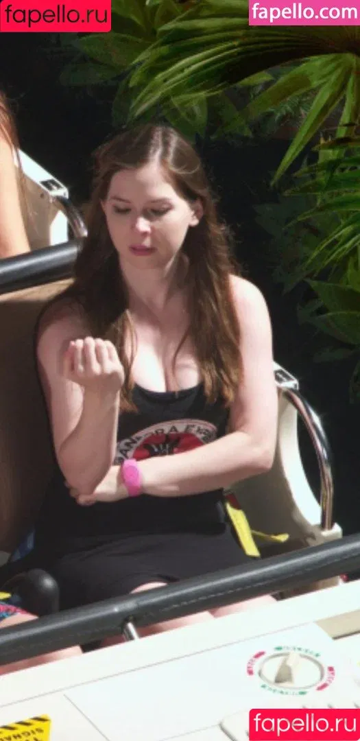 Jenny Nicholson Onlyfans Photo Gallery 