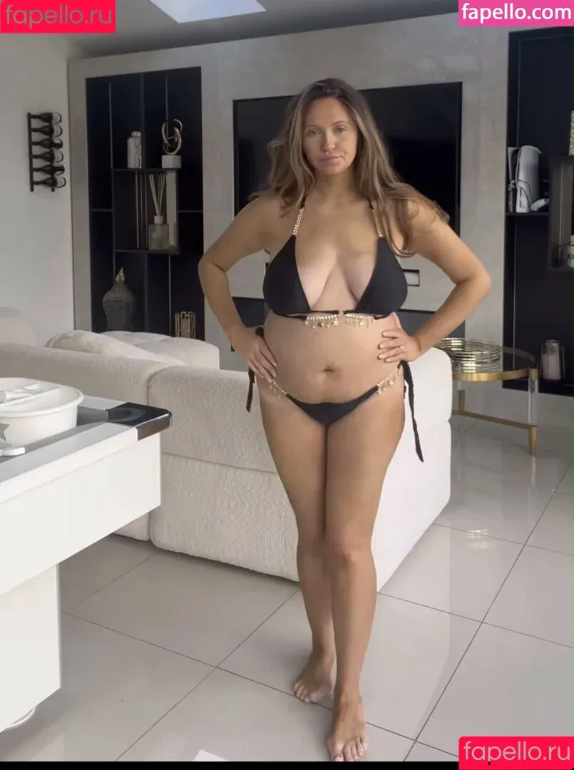 Charlotte Dawson / charlotte.dawson / charlottedawsy Onlyfans Photo Gallery 