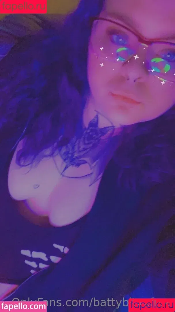 battybitxxfree / battyfreaks Onlyfans Photo Gallery 
