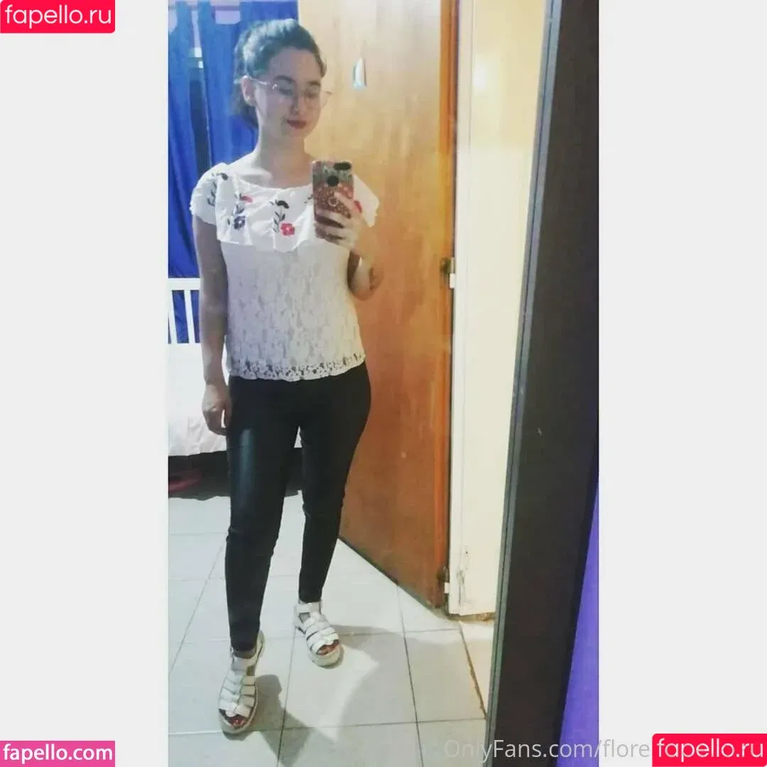 babyflorcita / babyflorcita_store Onlyfans Photo Gallery 