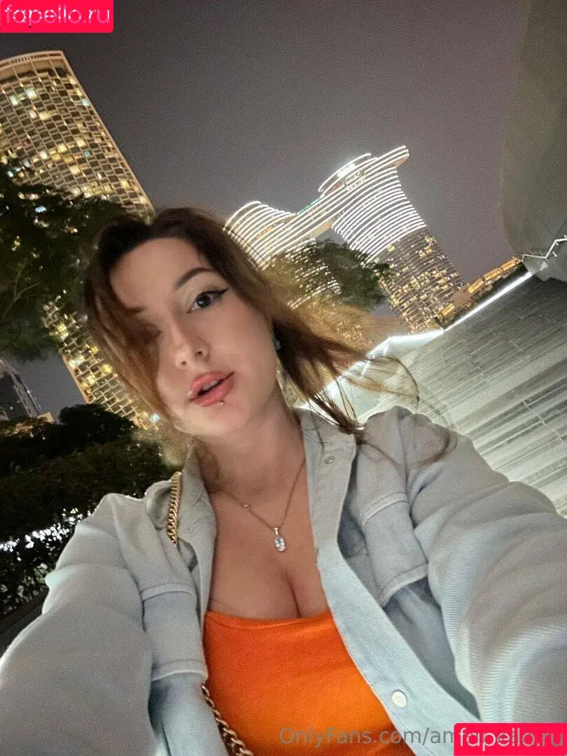 Ameli Kanari / EtherealKiss_ / ameli_kanari / ameliakanaris Onlyfans Photo Gallery 