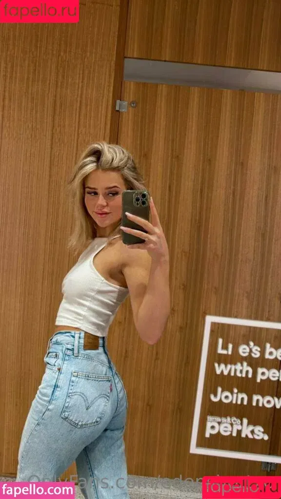 ashley_xxoo / ashleyxxoo Onlyfans Photo Gallery 