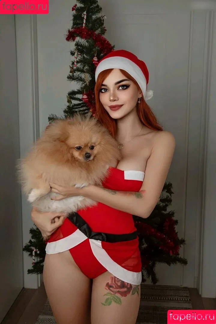 Christina Fink / Kalinka Fox / kalinka.fox / kalinkafox Onlyfans Photo Gallery 