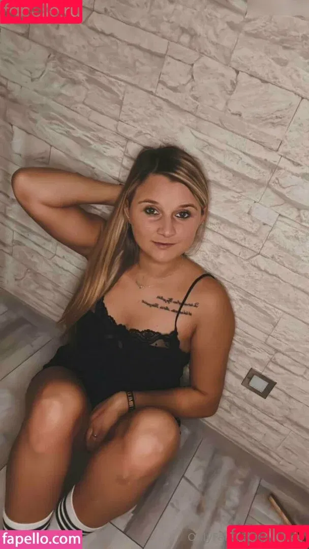 _low.isa / low.isa Onlyfans Photo Gallery 