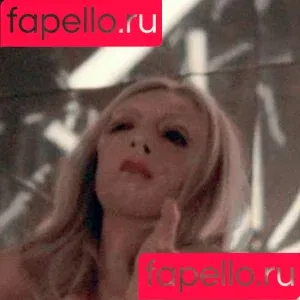 Mia Goth / goth.mia / officalmiagoth Onlyfans Photo Gallery 