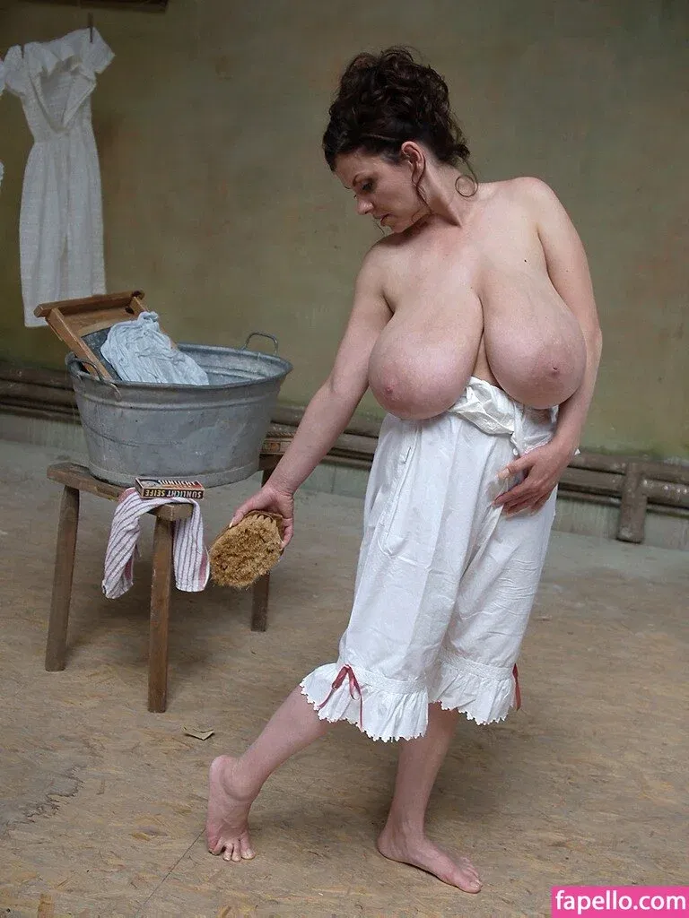 Milena Velba Onlyfans Photo Gallery 