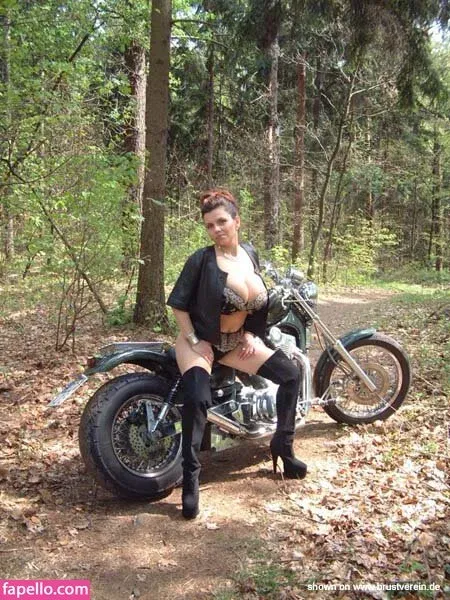 Milena Velba Onlyfans Photo Gallery 