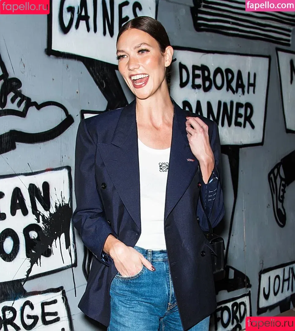 Karlie Kloss / karliekloss Onlyfans Photo Gallery 