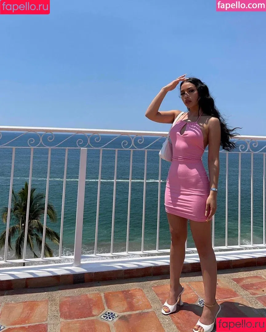 Melissa Estrella / estrellapressure / https: Onlyfans Photo Gallery 