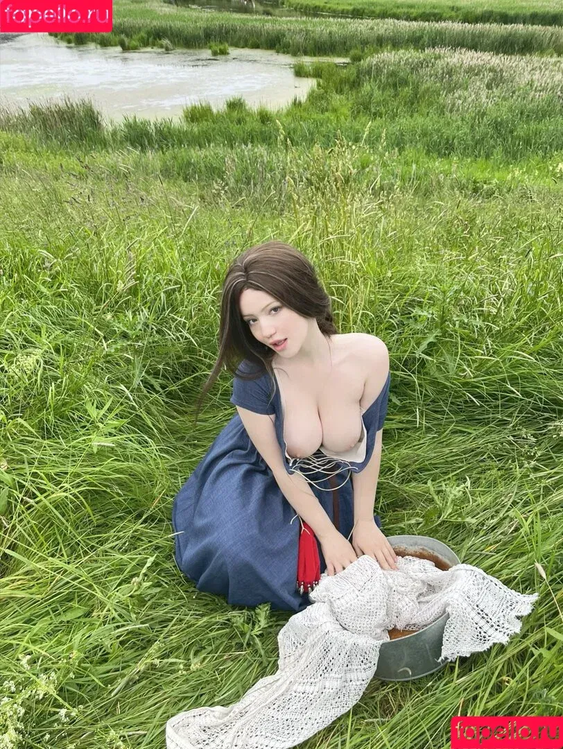 Lada Lyumos / Lada_Lyumos / lada_lyumoscos / ladalyumos Onlyfans Photo Gallery 