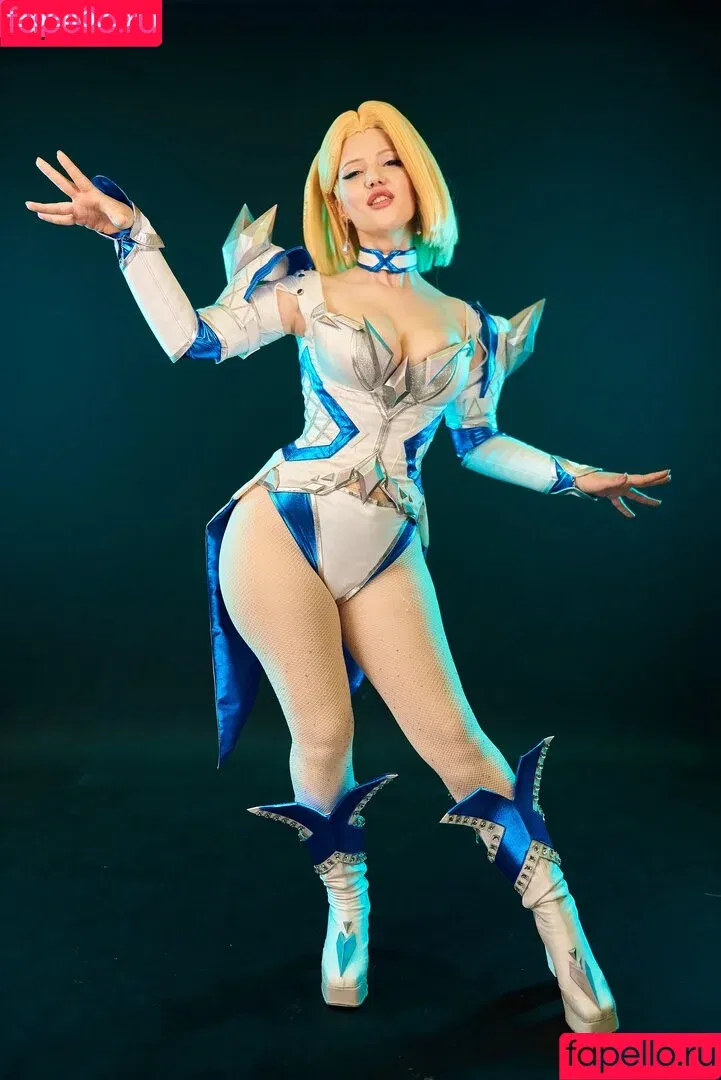 Lada Lyumos / Lada_Lyumos / lada_lyumoscos / ladalyumos Onlyfans Photo Gallery 