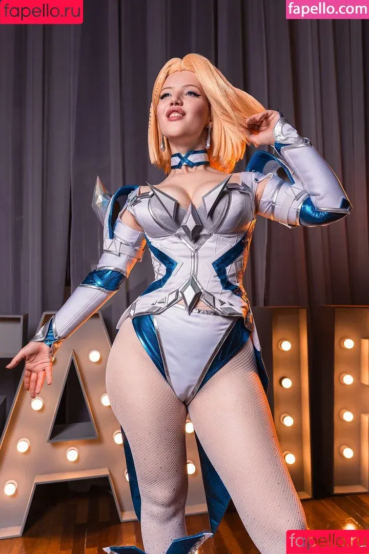 Lada Lyumos / Lada_Lyumos / lada_lyumoscos / ladalyumos Onlyfans Photo Gallery 