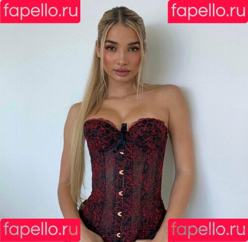 Pia Mia Nude Onlyfans Photo 7