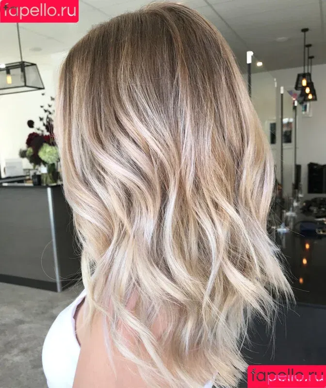 noraawoods Onlyfans Photo Gallery 