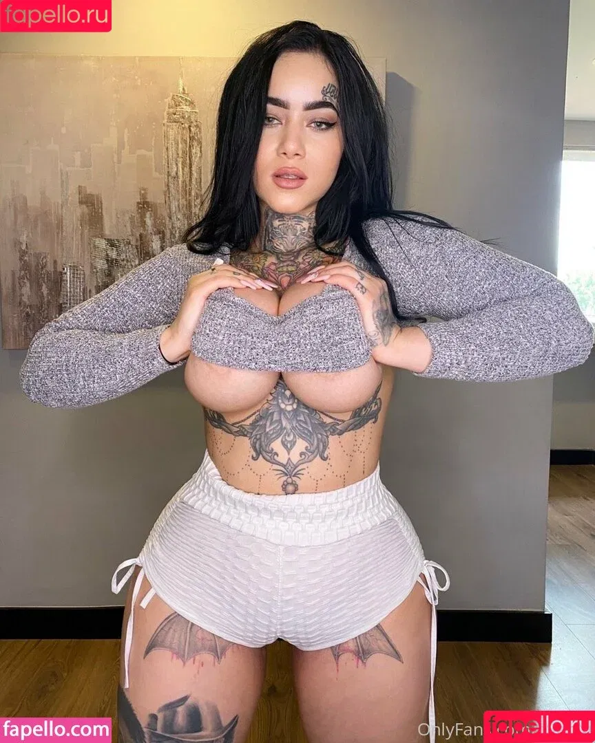 nyablu / unanyaback Onlyfans Photo Gallery 