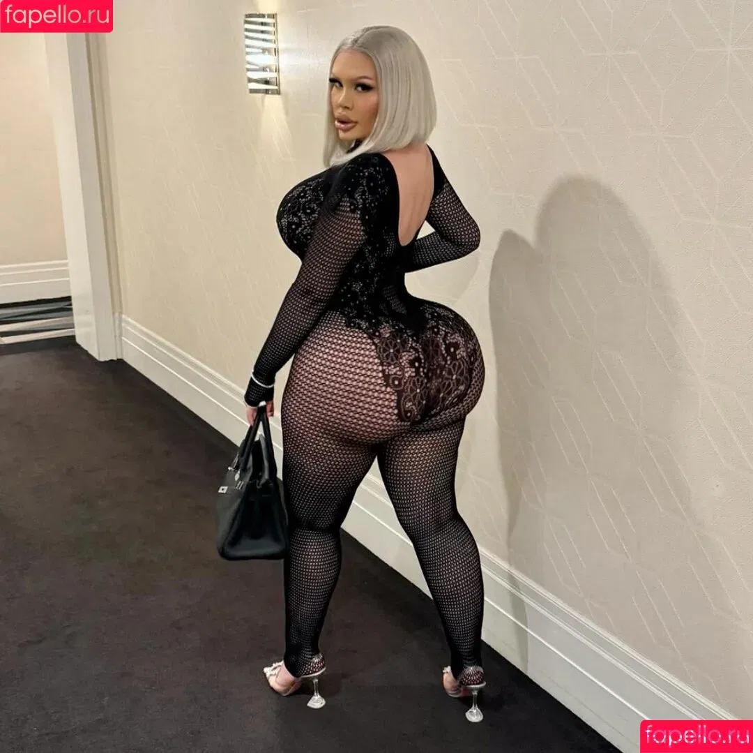 Imtrophydoll / Imtrophywifee / xxxtrophywife Onlyfans Photo Gallery 