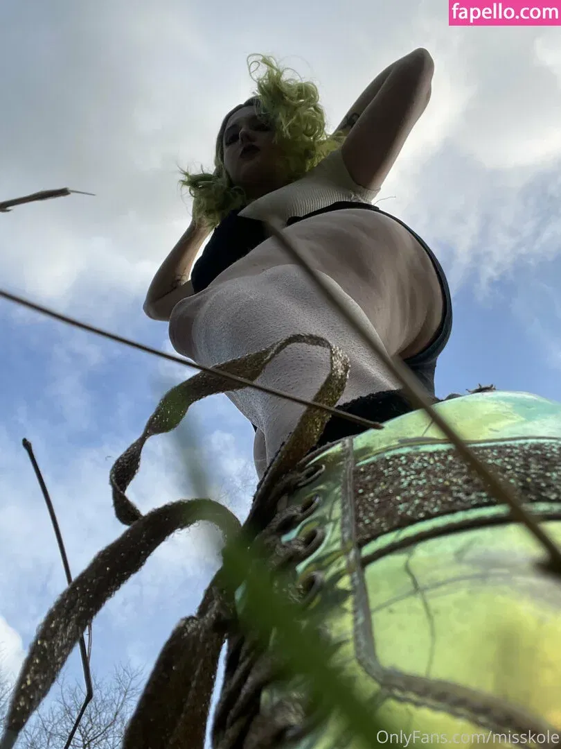 holykoley Onlyfans Photo Gallery 