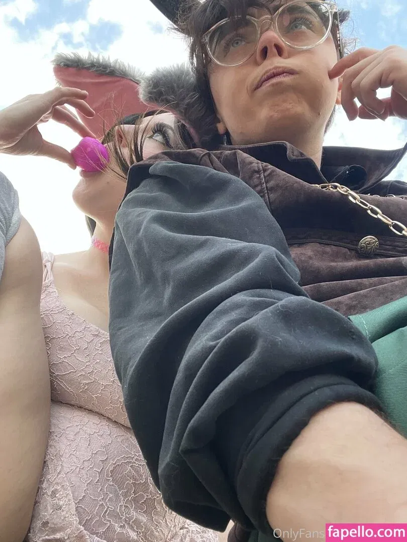 holykoley Onlyfans Photo Gallery 