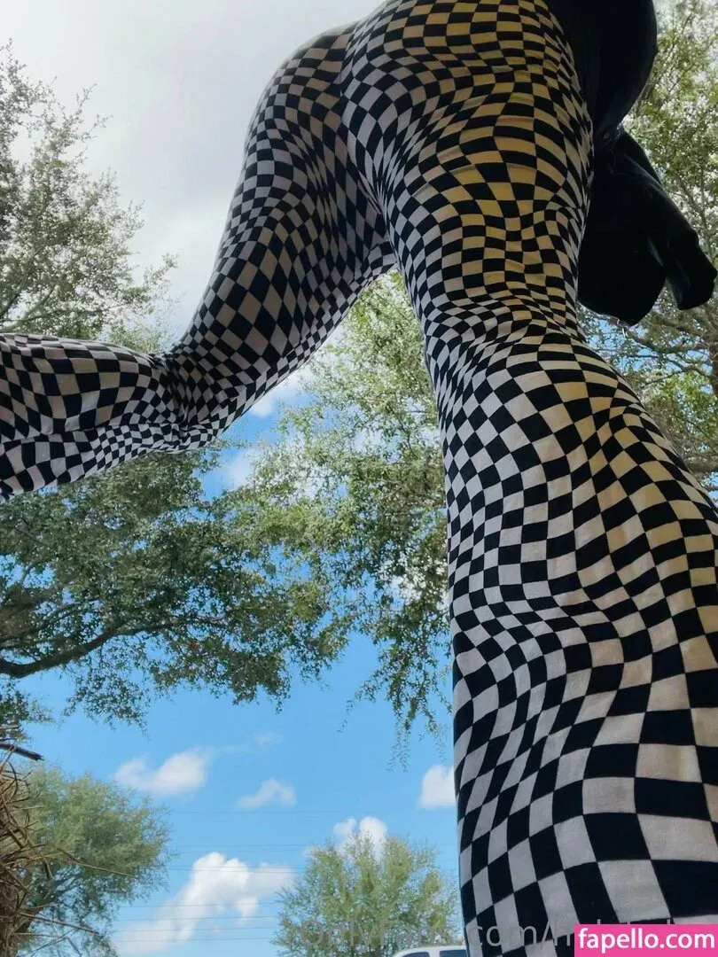 holykoley Onlyfans Photo Gallery 